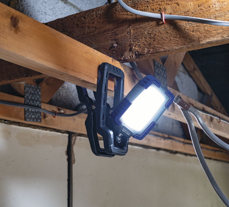 Gator 1000 - 1000 Lumens | Rechargeable Grip Light