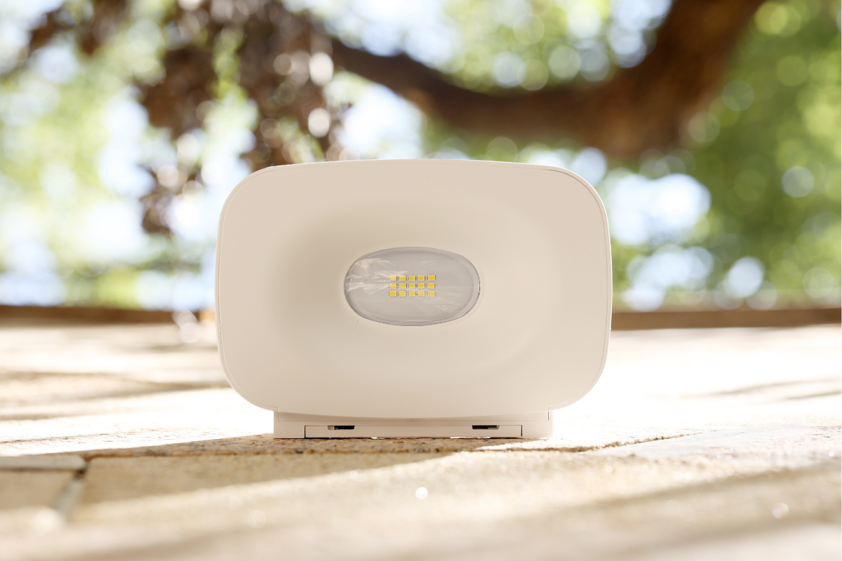 NexSun Aurora | 700 Lumens | White Up & Down Modern Solar Wall Light