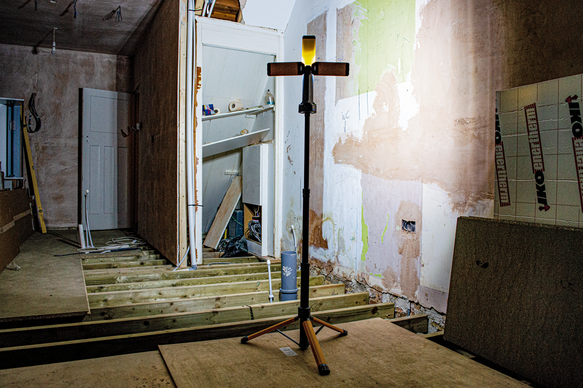 Tower Pro 7K | 7000 Lumens | Rechargeable Work Light