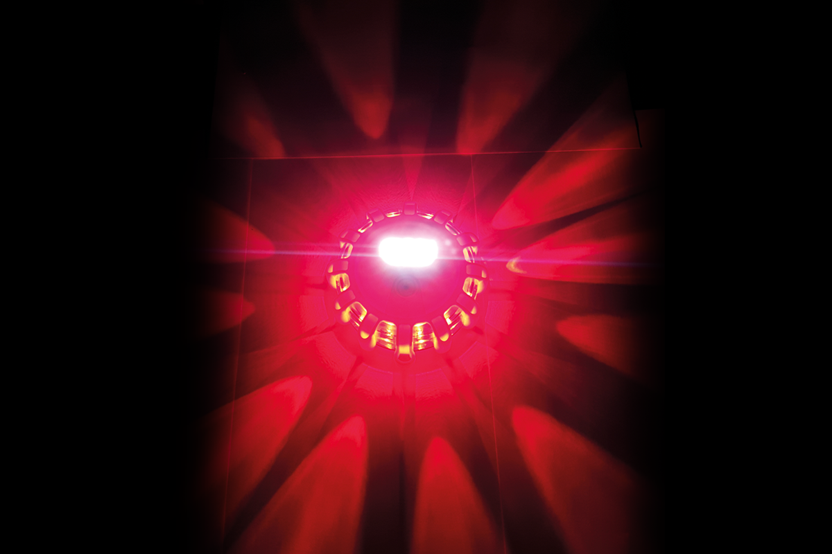 Pulsar AAA | 360º Illumination | Battery Powered Hazard Warning Light (EU)